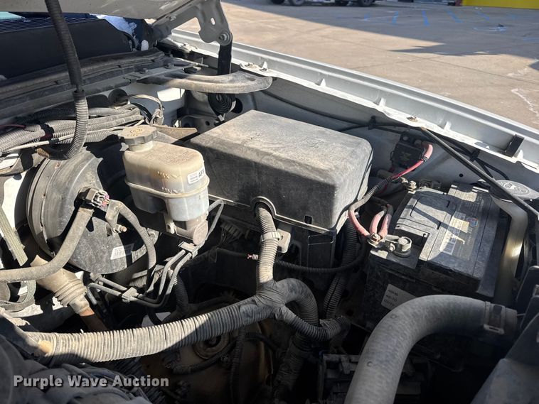 image for item DW6698 2013 Chevrolet Silverado 1500 pickup truck