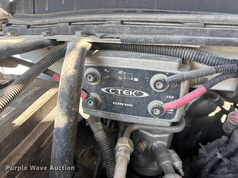 image for item DW6698 2013 Chevrolet Silverado 1500 pickup truck