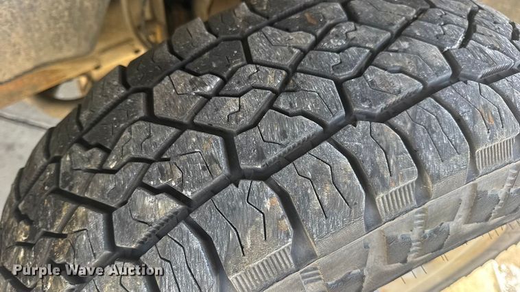 image for item DW6698 2013 Chevrolet Silverado 1500 pickup truck