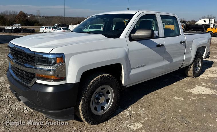 image for item DW6700 2017 Chevrolet Silverado 1500 Crew Cab pickup truck