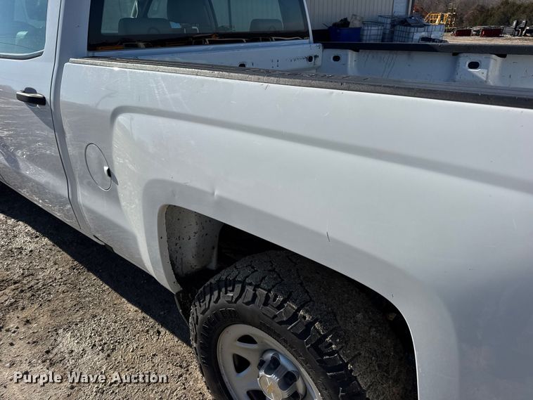 image for item DW6700 2017 Chevrolet Silverado 1500 Crew Cab pickup truck