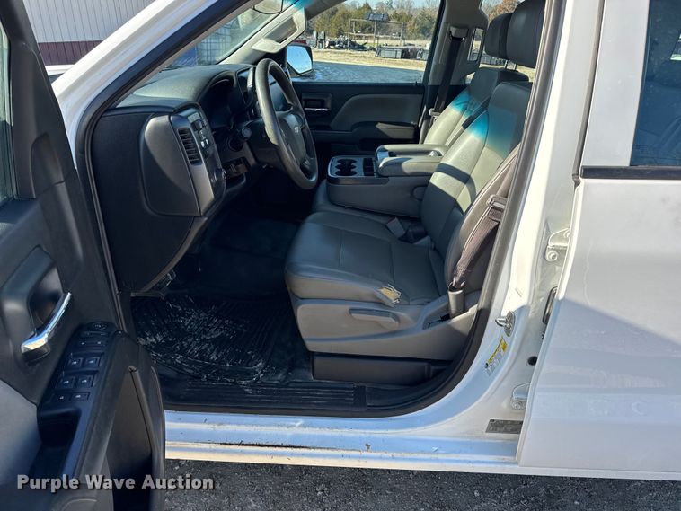 image for item DW6700 2017 Chevrolet Silverado 1500 Crew Cab pickup truck