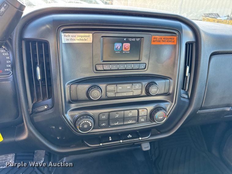 image for item DW6700 2017 Chevrolet Silverado 1500 Crew Cab pickup truck