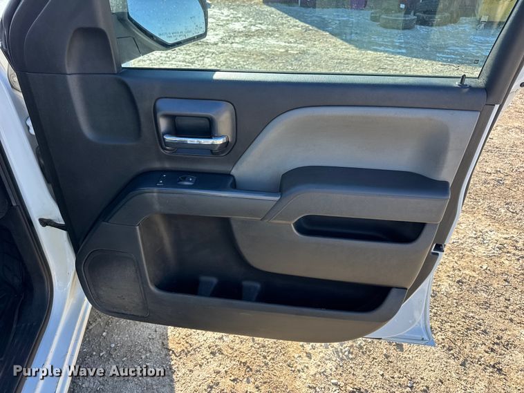 image for item DW6700 2017 Chevrolet Silverado 1500 Crew Cab pickup truck