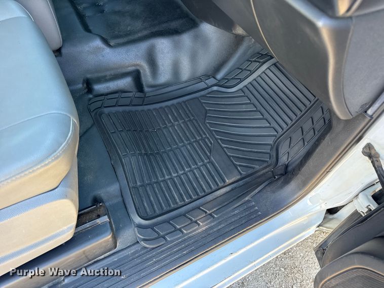 image for item DW6700 2017 Chevrolet Silverado 1500 Crew Cab pickup truck