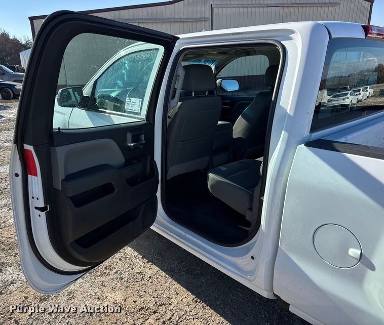 image for item DW6700 2017 Chevrolet Silverado 1500 Crew Cab pickup truck