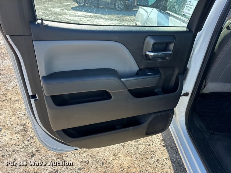 image for item DW6700 2017 Chevrolet Silverado 1500 Crew Cab pickup truck