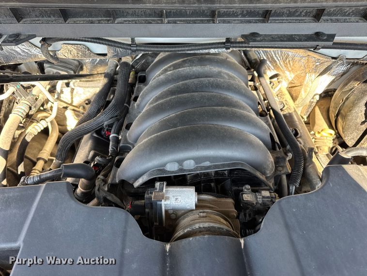 image for item DW6700 2017 Chevrolet Silverado 1500 Crew Cab pickup truck