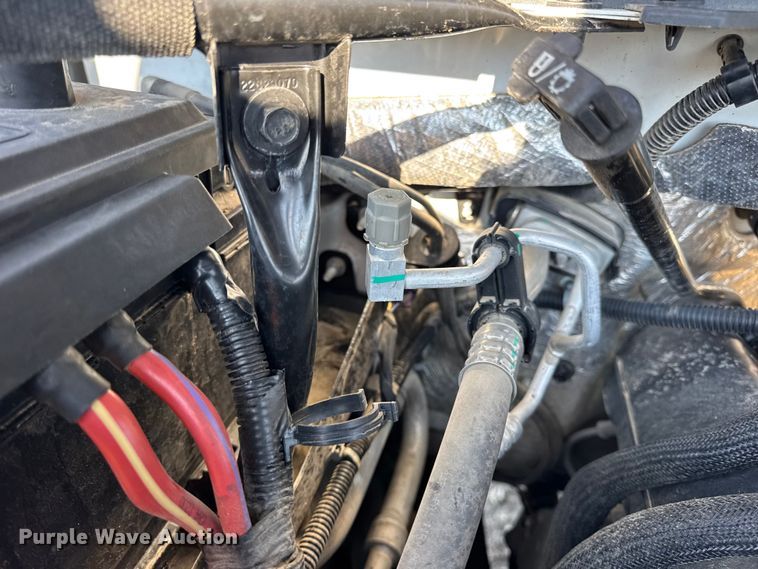 image for item DW6700 2017 Chevrolet Silverado 1500 Crew Cab pickup truck