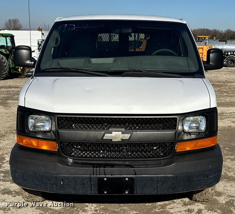 image for item DW6701 2015 Chevrolet Express 3500 van