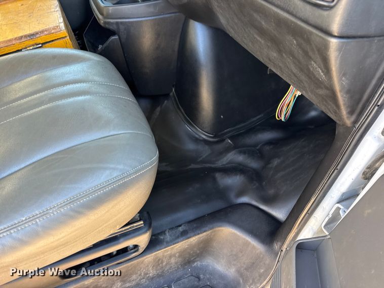 image for item DW6701 2015 Chevrolet Express 3500 van