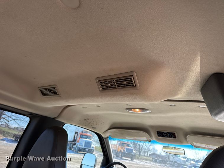 image for item DW6701 2015 Chevrolet Express 3500 van