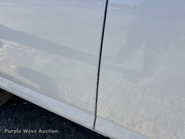 image for item DW6702 2015 Chevrolet Express 3500 van