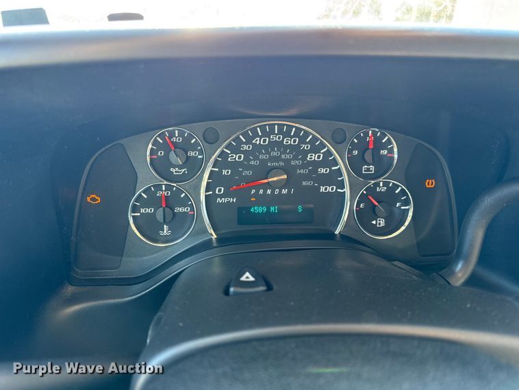 image for item DW6702 2015 Chevrolet Express 3500 van