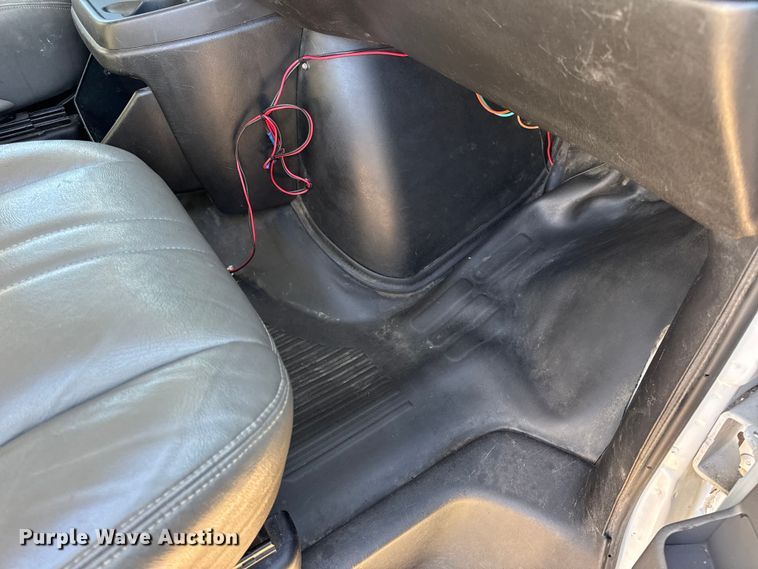 image for item DW6702 2015 Chevrolet Express 3500 van