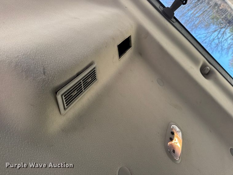 image for item DW6702 2015 Chevrolet Express 3500 van