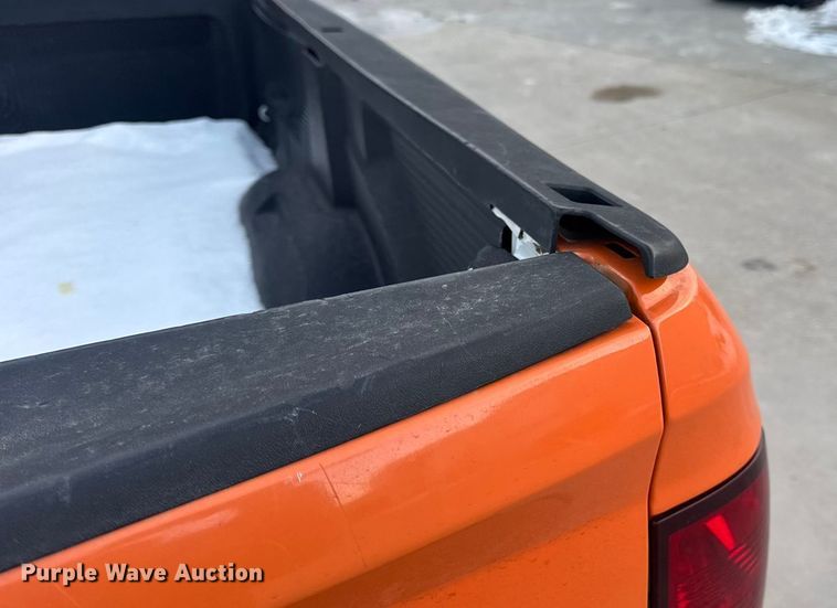 image for item DW6720 2013 RAM 1500 pickup truck