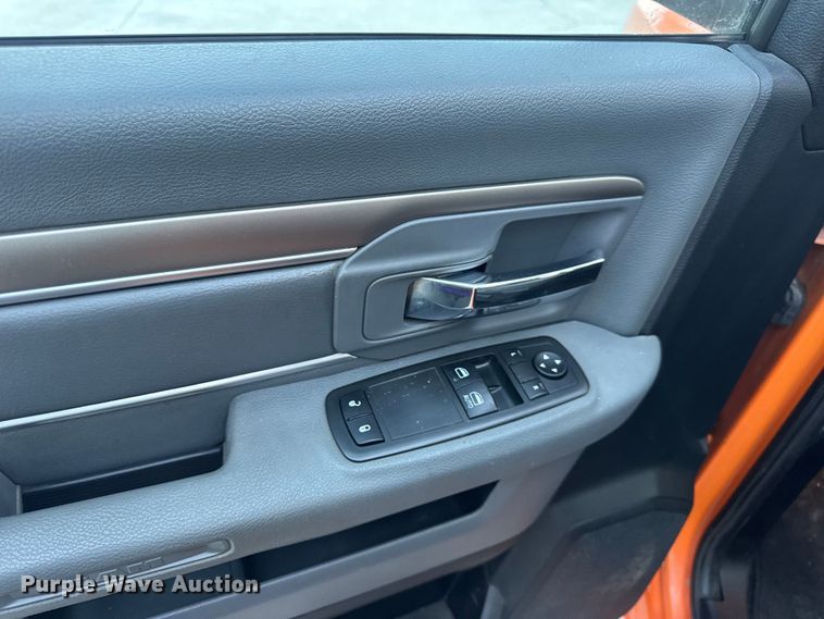 image for item DW6720 2013 RAM 1500 pickup truck