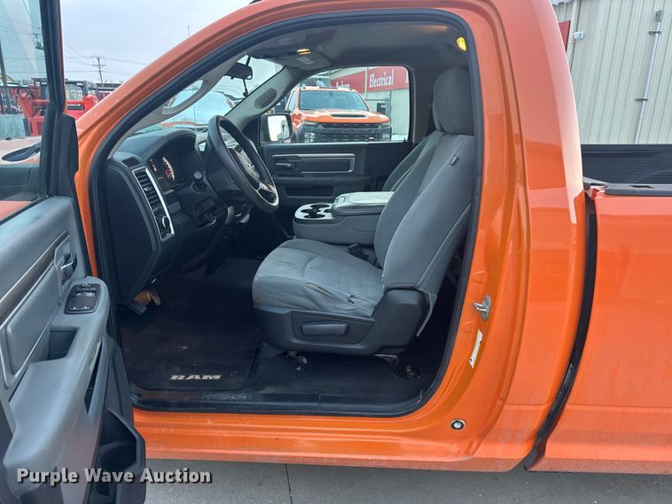 image for item DW6720 2013 RAM 1500 pickup truck