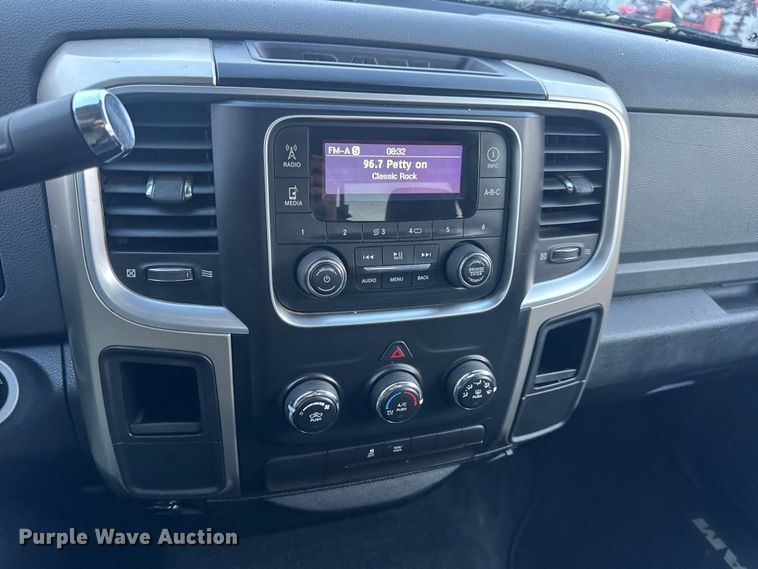 image for item DW6720 2013 RAM 1500 pickup truck