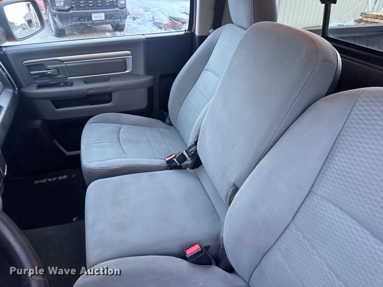 image for item DW6720 2013 RAM 1500 pickup truck