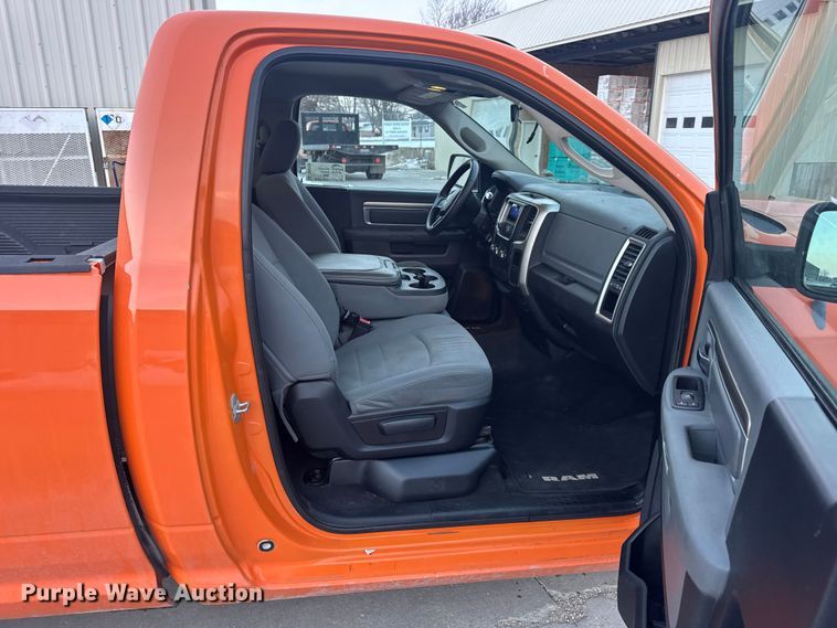 image for item DW6720 2013 RAM 1500 pickup truck