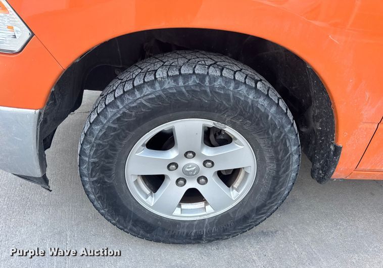 image for item DW6720 2013 RAM 1500 pickup truck