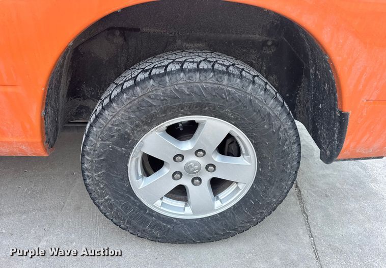 image for item DW6720 2013 RAM 1500 pickup truck