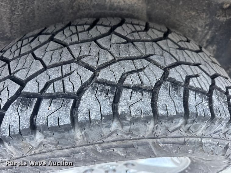 image for item DW6720 2013 RAM 1500 pickup truck