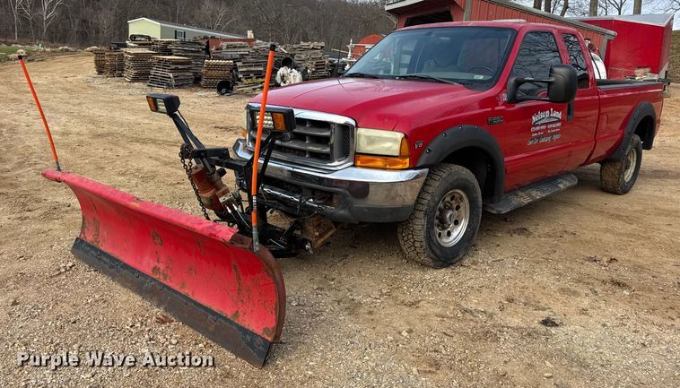 image for item DW6725 2001 Ford F250 Super Duty XLT SuperCab pickup truck