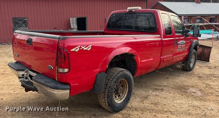 image for item DW6725 2001 Ford F250 Super Duty XLT SuperCab pickup truck