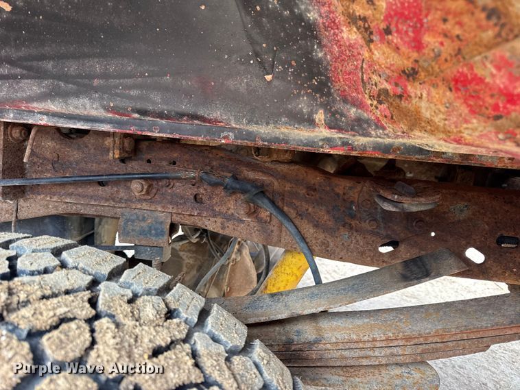 image for item DW6725 2001 Ford F250 Super Duty XLT SuperCab pickup truck