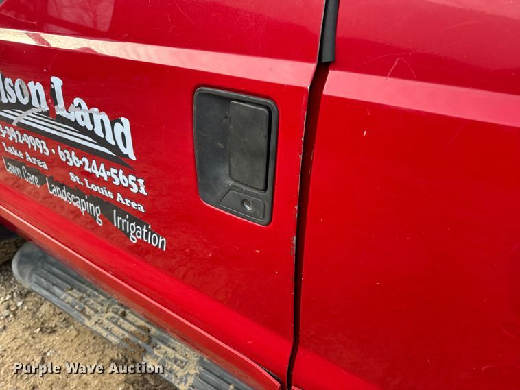 image for item DW6725 2001 Ford F250 Super Duty XLT SuperCab pickup truck