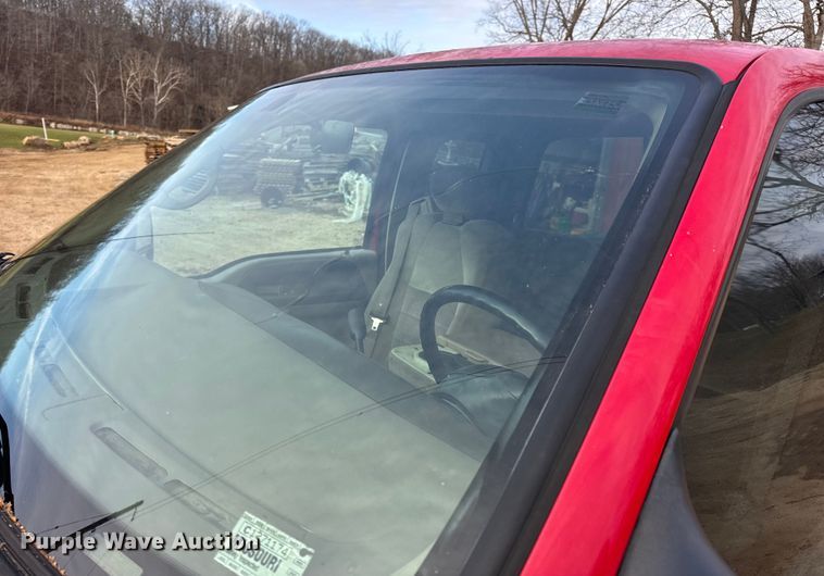 image for item DW6725 2001 Ford F250 Super Duty XLT SuperCab pickup truck