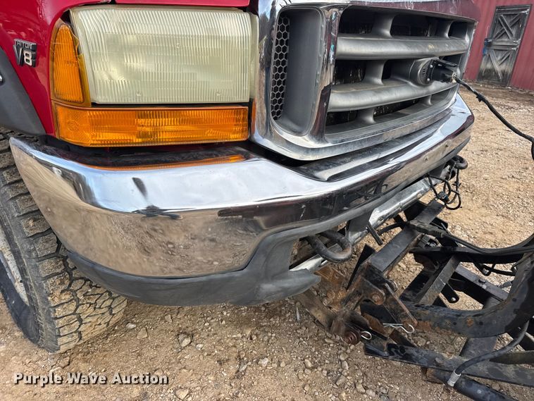 image for item DW6725 2001 Ford F250 Super Duty XLT SuperCab pickup truck