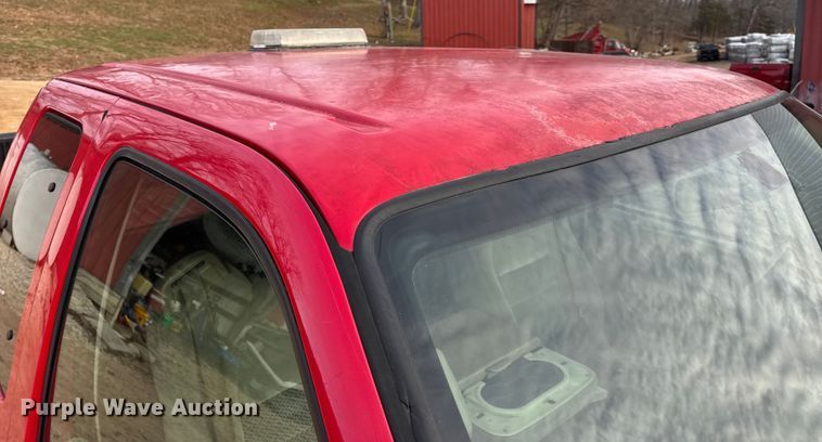 image for item DW6725 2001 Ford F250 Super Duty XLT SuperCab pickup truck