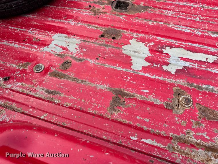 image for item DW6725 2001 Ford F250 Super Duty XLT SuperCab pickup truck