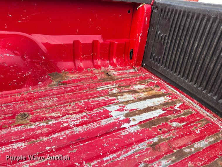 image for item DW6725 2001 Ford F250 Super Duty XLT SuperCab pickup truck