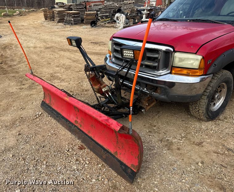 image for item DW6725 2001 Ford F250 Super Duty XLT SuperCab pickup truck