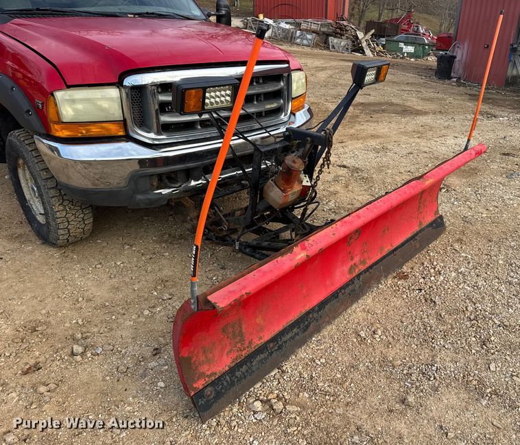 image for item DW6725 2001 Ford F250 Super Duty XLT SuperCab pickup truck