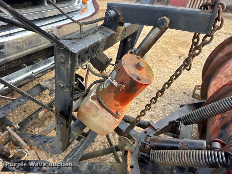 image for item DW6725 2001 Ford F250 Super Duty XLT SuperCab pickup truck