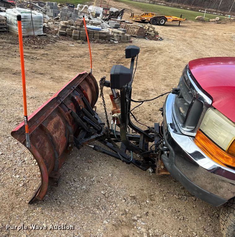 image for item DW6725 2001 Ford F250 Super Duty XLT SuperCab pickup truck