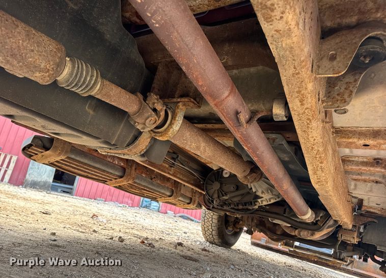 image for item DW6725 2001 Ford F250 Super Duty XLT SuperCab pickup truck