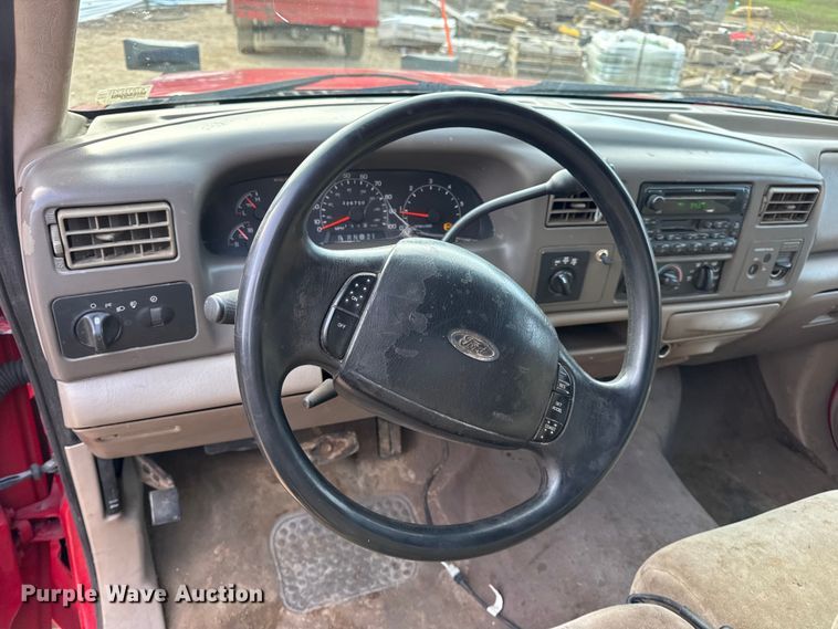 image for item DW6725 2001 Ford F250 Super Duty XLT SuperCab pickup truck