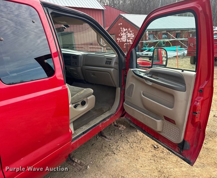 image for item DW6725 2001 Ford F250 Super Duty XLT SuperCab pickup truck