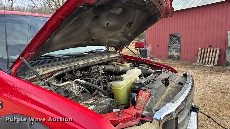 image for item DW6725 2001 Ford F250 Super Duty XLT SuperCab pickup truck