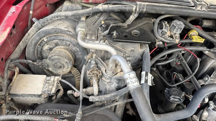 image for item DW6725 2001 Ford F250 Super Duty XLT SuperCab pickup truck