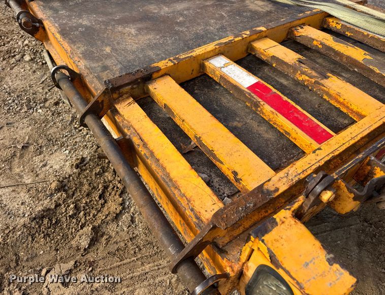 image for item DW6726 2014 Red Oak Mfg. Inc. utility trailer