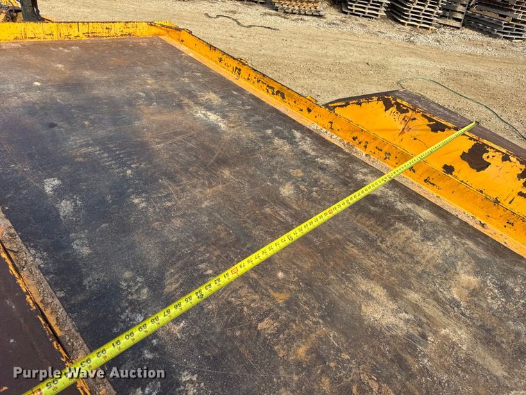 image for item DW6726 2014 Red Oak Mfg. Inc. utility trailer