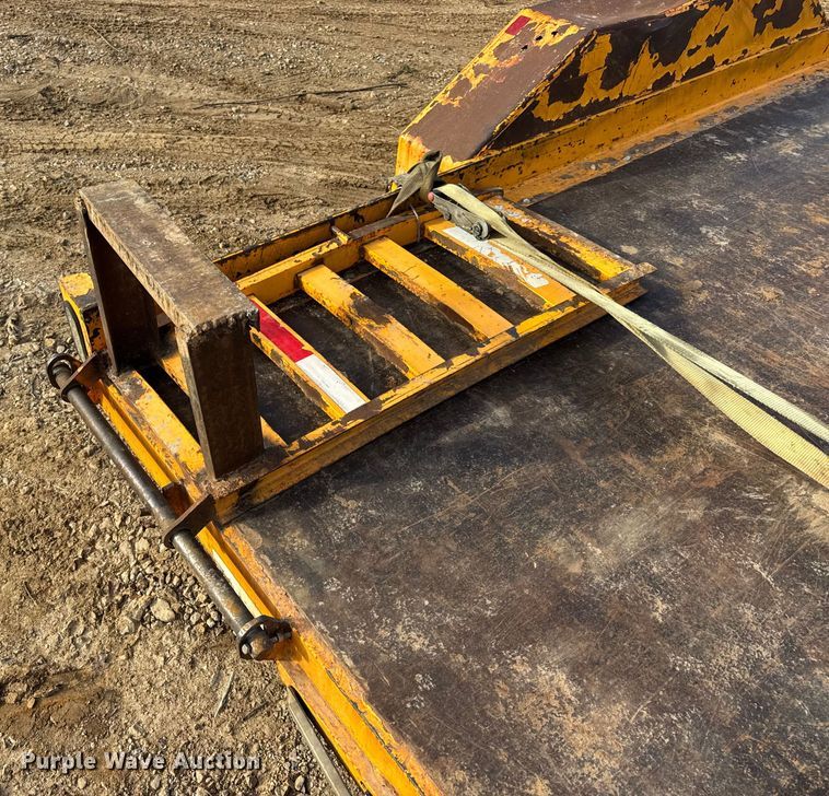 image for item DW6726 2014 Red Oak Mfg. Inc. utility trailer